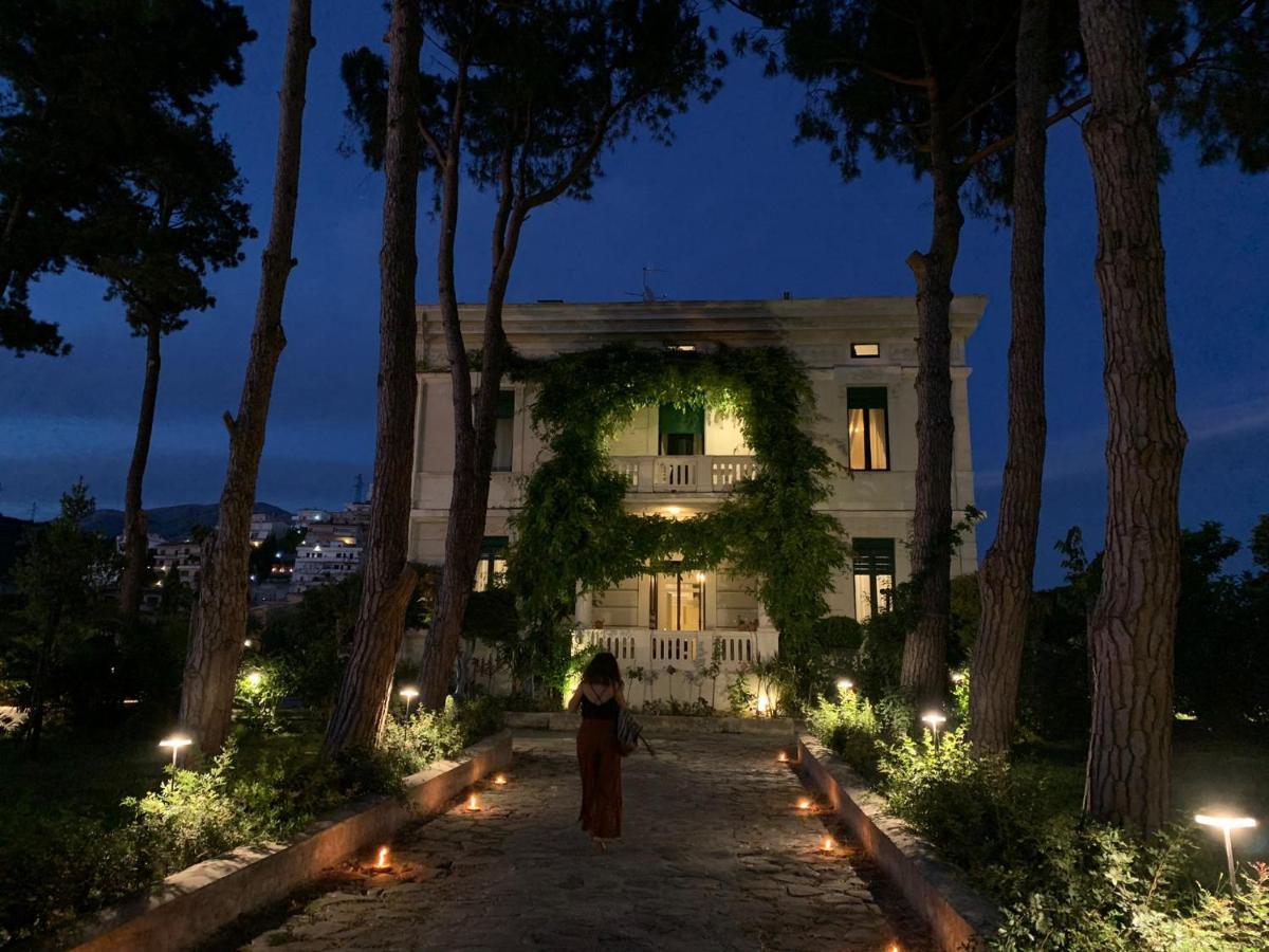 Villa Giordanelli Scalea Eksteriør billede