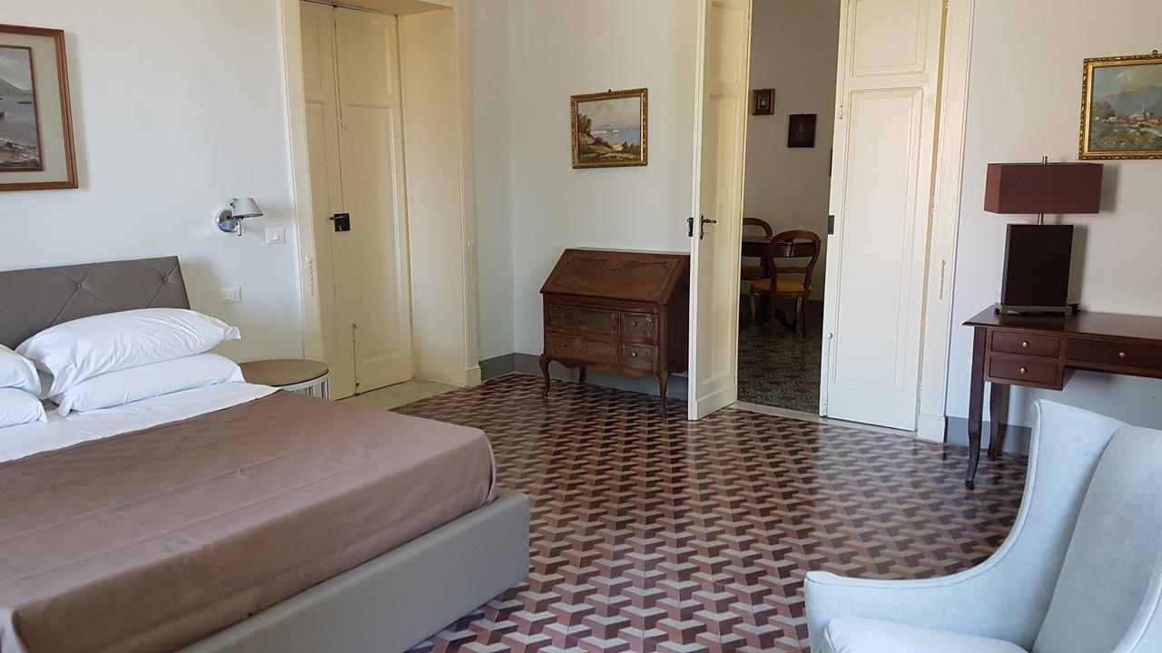 Villa Giordanelli Scalea Eksteriør billede
